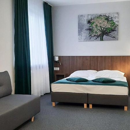 Eurohotel Baniocha Buitenkant foto